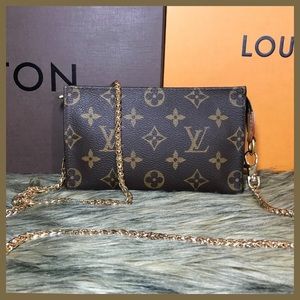 Authentic Louis VUITTON mini Pochette